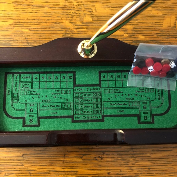 Vintage Las Vegas Craps Desk Set - Picture 6 of 9